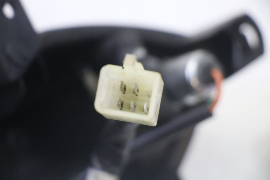 photo de FANALE POSTERIORE PEUGEOT KISBEE 2T 50 (2010 - 2017) - Vista d'insieme del prodotto