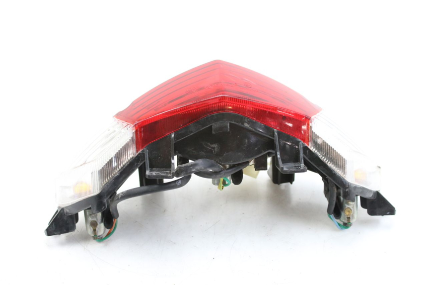 photo de FANALE POSTERIORE PEUGEOT KISBEE 4T 50 (2010 - 2017) - Zoom sullo stato d'uso