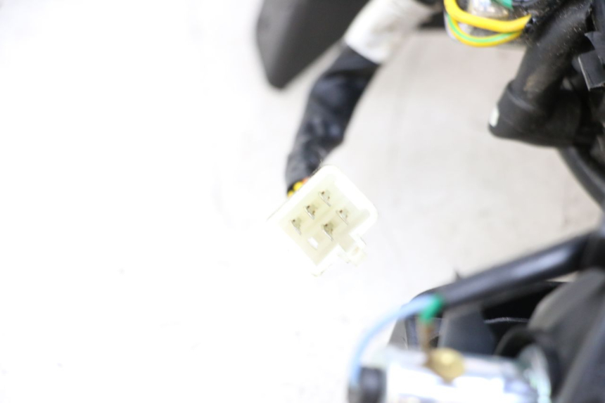 photo de FANALE POSTERIORE PEUGEOT KISBEE 4T 50 (2018 - 2022) - Dettaglio del componente