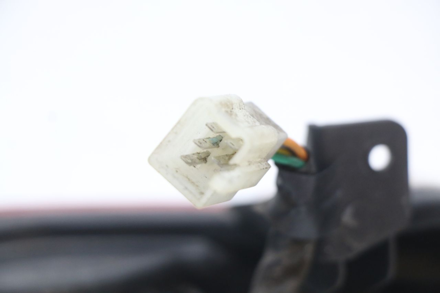 photo de FANALE POSTERIORE PEUGEOT KISBEE 4T 50 (2010 - 2017) - Altra vista dell'articolo