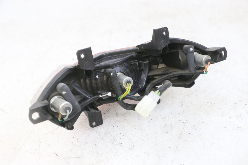 photo de FANALE POSTERIORE PEUGEOT KISBEE 4T 50 (2018 - 2022) - Primo piano tecnico