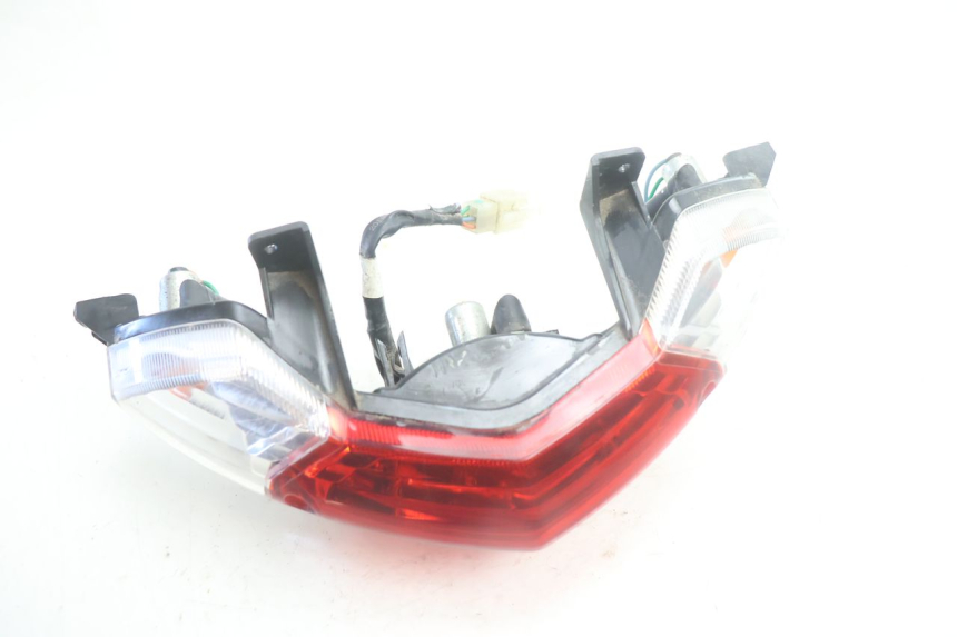 photo de FANALE POSTERIORE PEUGEOT KISBEE 4T 50 (2018 - 2022) - Altra angolazione