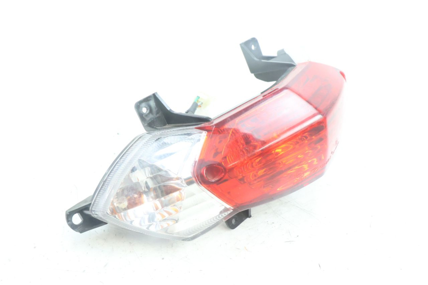 photo de FANALE POSTERIORE PEUGEOT KISBEE 4T 50 (2010 - 2017) - Zoom sullo stato d'uso