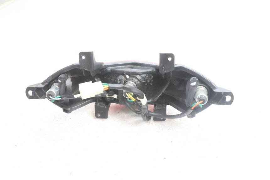 photo de FANALE POSTERIORE PEUGEOT KISBEE 4T 50 (2010 - 2017) - Dettagli dei punti di fissaggio