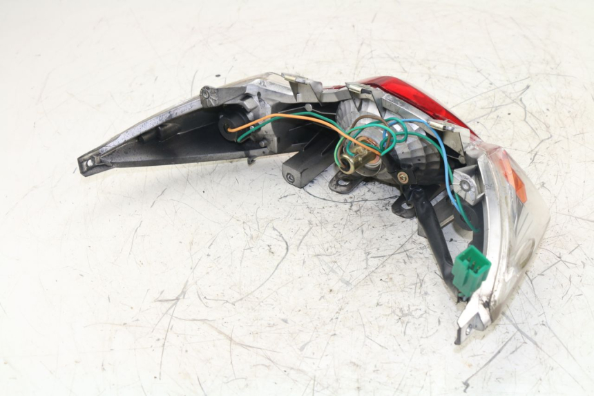 photo de FANALE POSTERIORE KYMCO AGILITY RS 4T 50 (2009 - 2013) - Altra angolazione