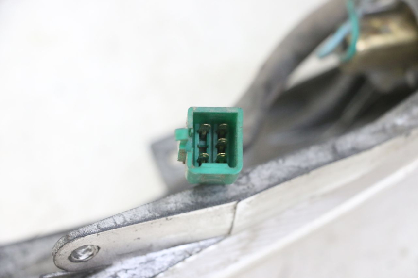 photo de FANALE POSTERIORE KYMCO DINK 4T 50 (2007 - 2018) - Primo piano tecnico