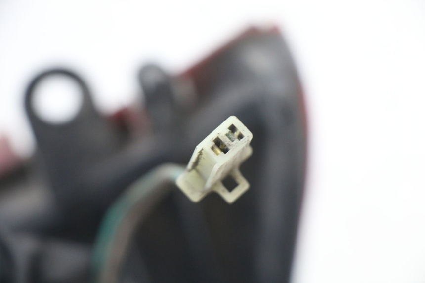 photo de Fanale posteriore KYMCO GRAND DINK 125 (2008 - 2014) - Stato della superficie e materiale