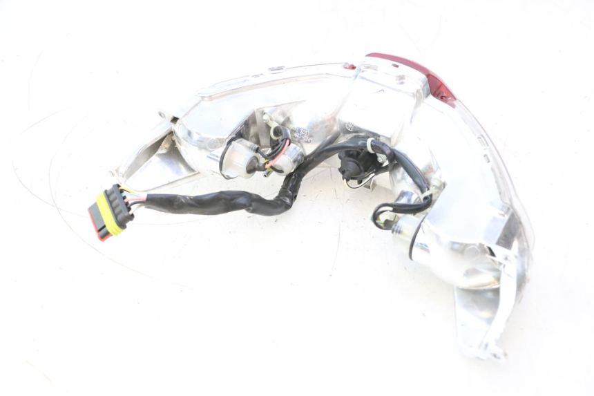 photo de FANALE STOP POSTERIORE  PIAGGIO LIBERTY IGET 4T 50 (2015 - 2020) - Caratteristiche distintive