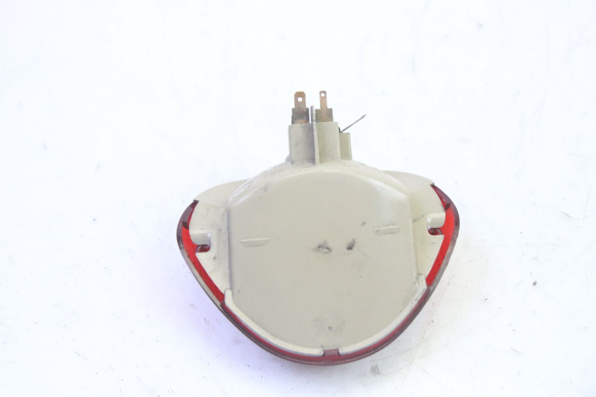 photo de FANALE STOP POSTERIORE  PIAGGIO LIBERTY 125 (1998 - 2008) - Primo piano tecnico