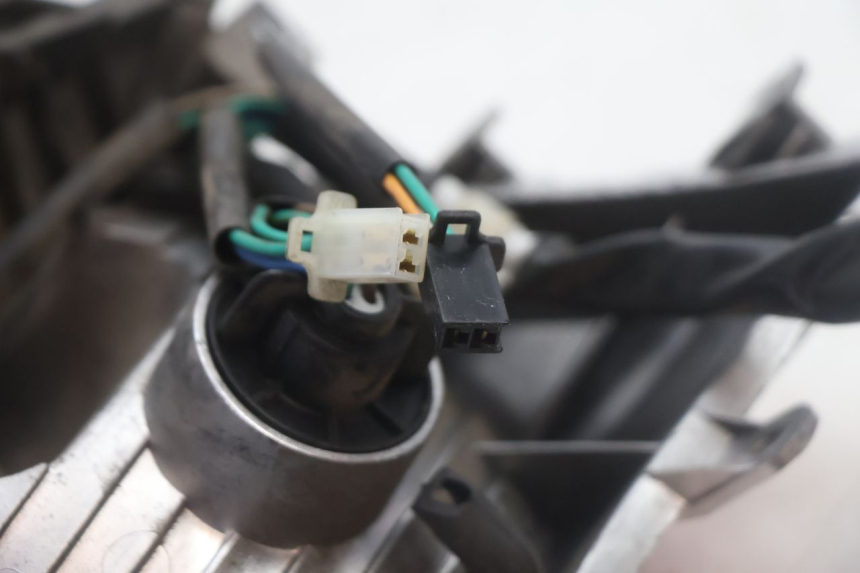 photo de FANALE POSTERIORE KYMCO LIKE 125 (2009 - 2016) - Altra vista dell'articolo
