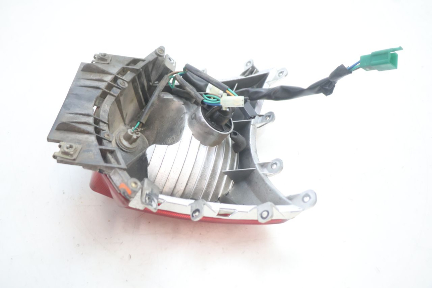 photo de FANALE POSTERIORE KYMCO LIKE 125 (2009 - 2016) - Dettagli dei punti di fissaggio