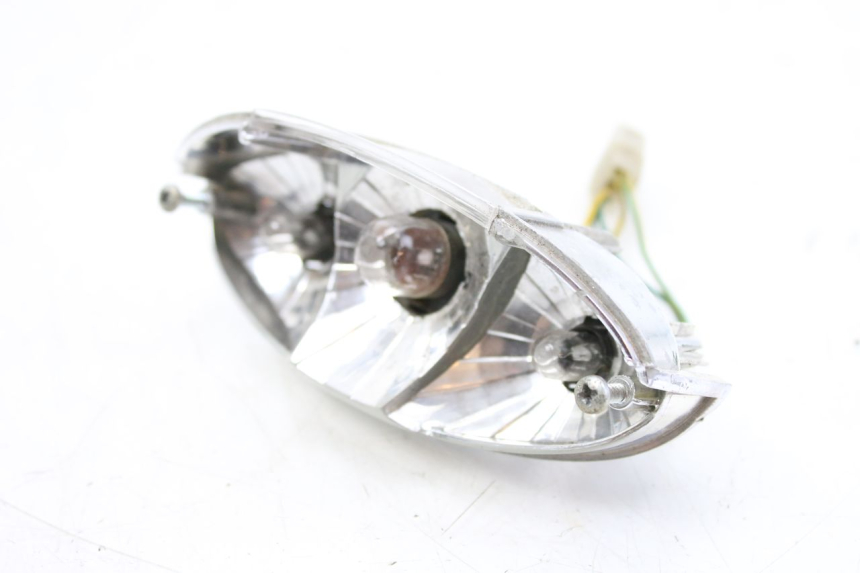 photo de FANALE POSTERIORE PEUGEOT LUDIX 50 (2008 - 2017) - Zoom sullo stato d'uso
