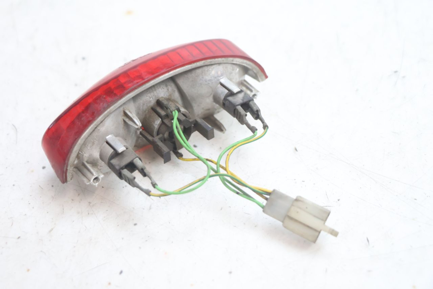 photo de FANALE POSTERIORE PEUGEOT LUDIX 50 (2005 - 2007) - Altra angolazione