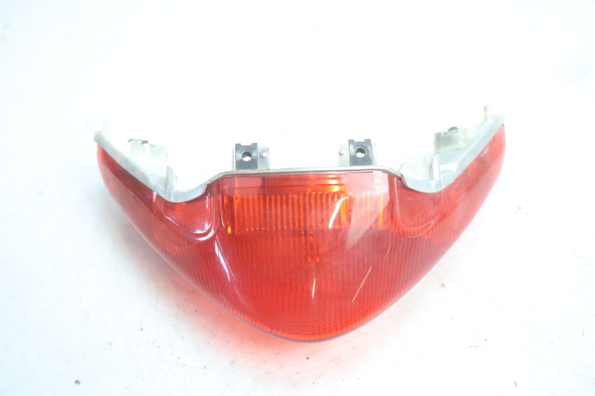 photo de FANALE STOP POSTERIORE  MBK MACH G AC 50 (2002 - 2014) - Primo piano tecnico