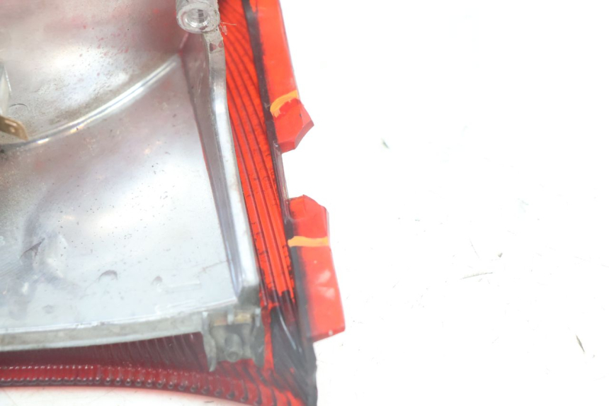 photo de FANALE STOP POSTERIORE  YAMAHA NEO'S NEOS 2T 50 (1998 - 2007) - Altra vista dell'articolo