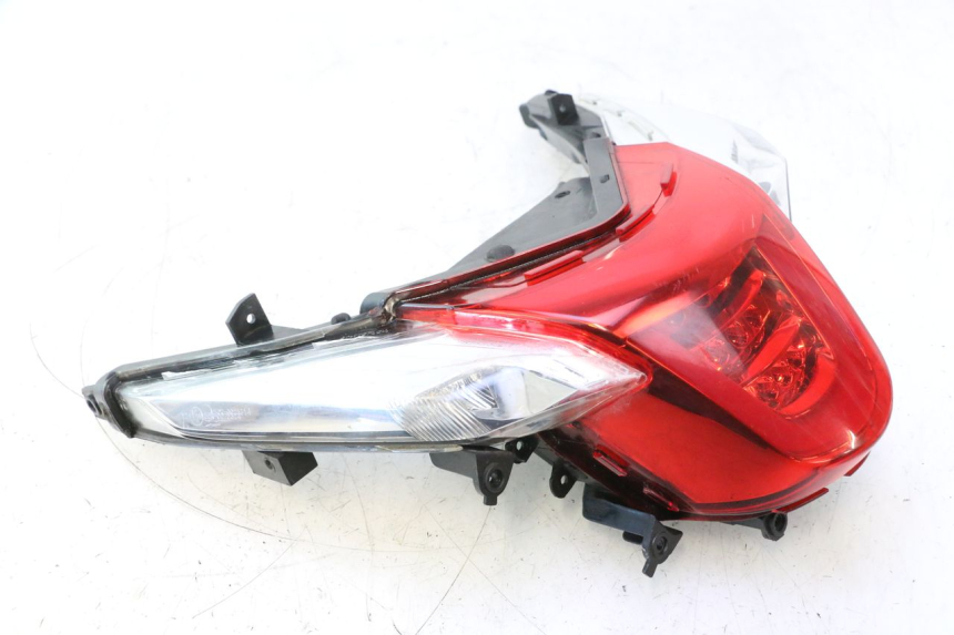 photo de FANALE STOP POSTERIORE  KYMCO LIKE 4T 50 (2019 - 2025) - Altra angolazione