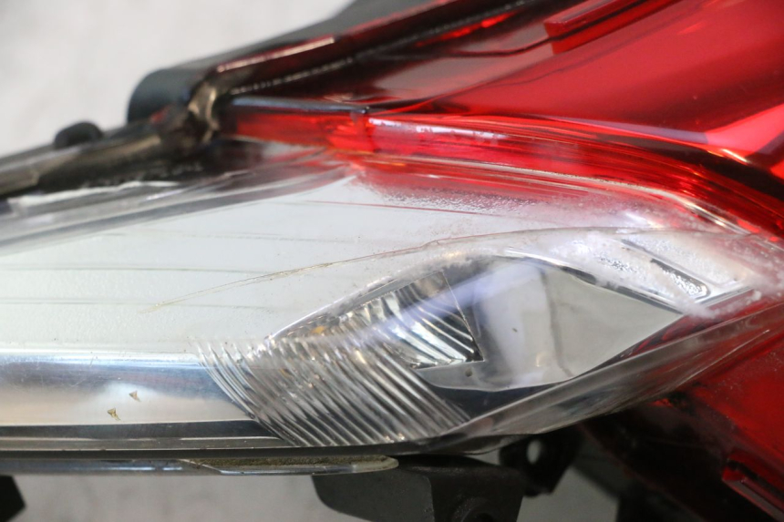 photo de FANALE STOP POSTERIORE  KYMCO LIKE 4T 50 (2019 - 2025) - Primo piano tecnico