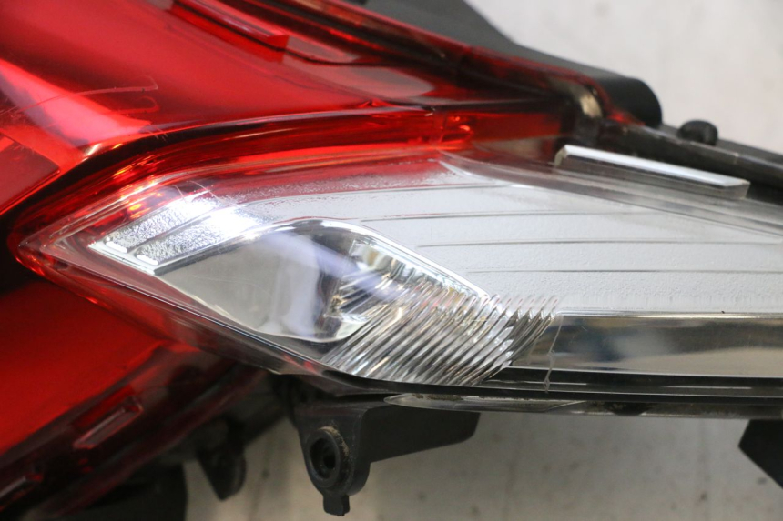 photo de FANALE STOP POSTERIORE  KYMCO LIKE 4T 50 (2019 - 2025) - Dettagli dei punti di fissaggio