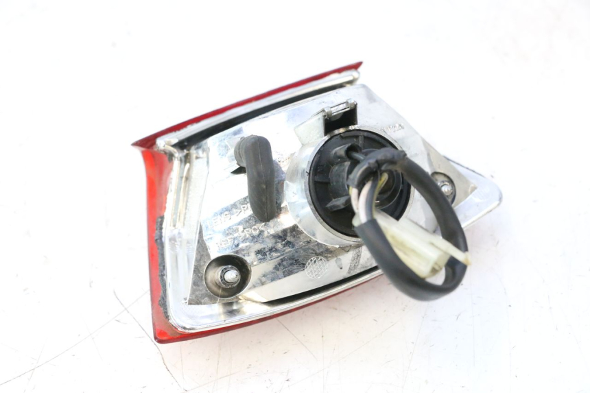 photo de FANALE POSTERIORE PIAGGIO NEW TYPHOON 50 (2018 - 2021) - Ricambio usato controllato