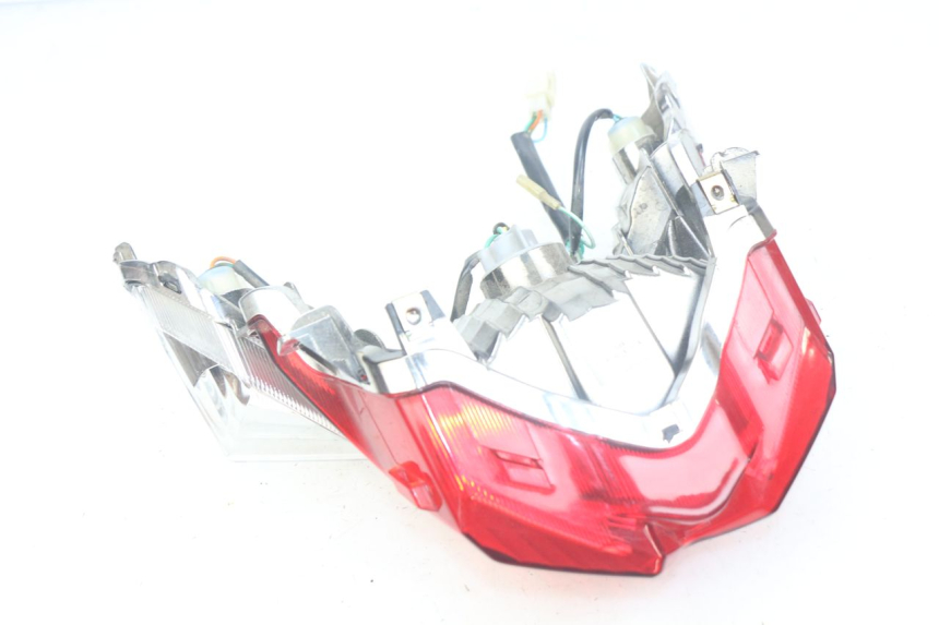 photo de FANALE POSTERIORE SYM ORBIT III 3 4T 50 (2018 - 2021) - Primo piano tecnico