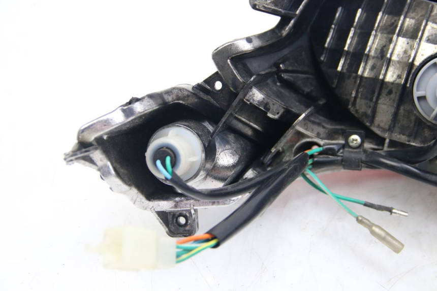 photo de FANALE STOP POSTERIORE  SYM ORBIT III 3 4T 50 (2021 - 2025) - Marcature e riferimenti originali