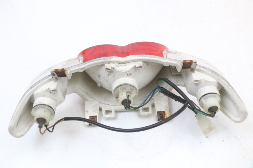 photo de FANALE STOP POSTERIORE  MBK OVETTO ONE 2T 50 (2013 - 2017) - Primo piano tecnico