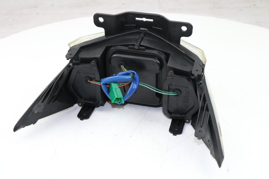 photo de Fanale posteriore KYMCO PEOPLE S 125 (2000 - 2008) - Zoom sullo stato d'uso