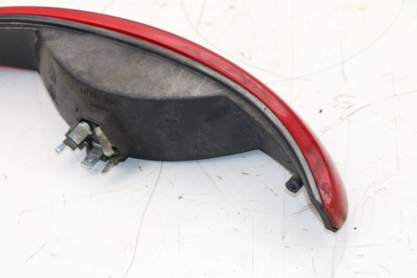 photo de Fanale posteriore PEUGEOT ELYSEO 100 (1998 - 2004) - Zoom sullo stato d'uso