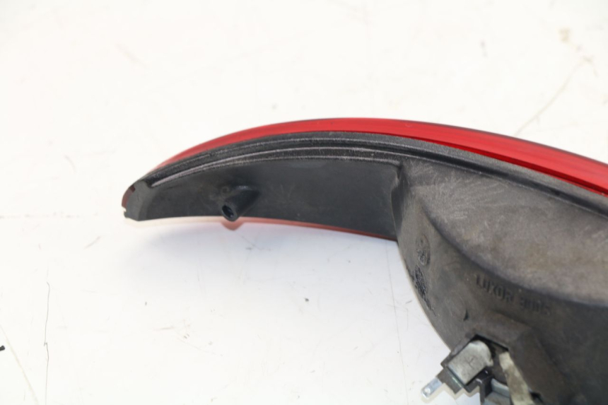 photo de Fanale posteriore PEUGEOT ELYSEO 100 (1998 - 2004) - Altra angolazione