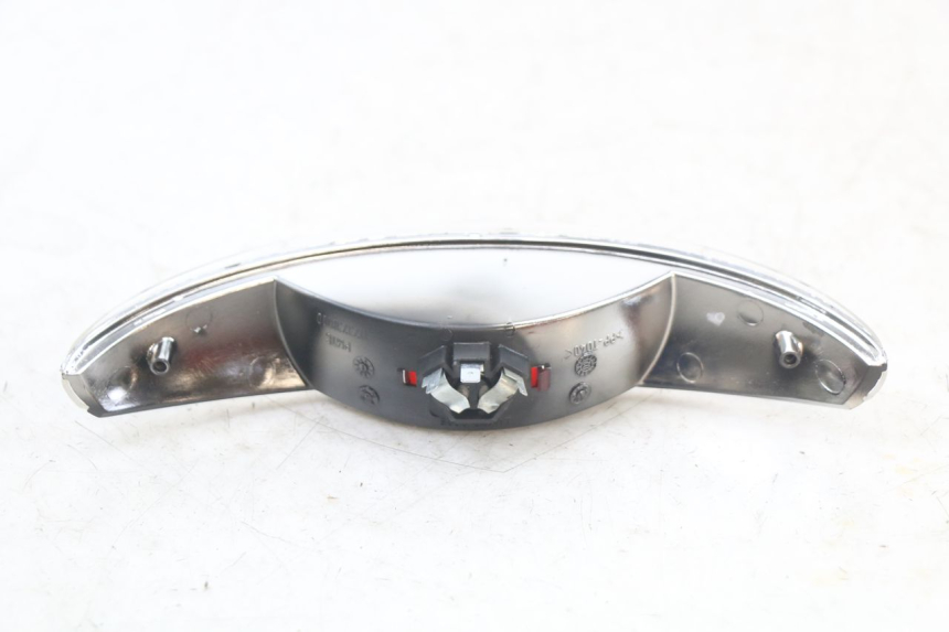 photo de FANALE POSTERIORE PEUGEOT ELYSTAR 50 (2002 - 2014) - Altra angolazione