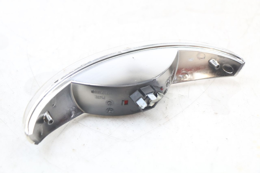 photo de FANALE POSTERIORE PEUGEOT ELYSTAR 50 (2002 - 2014) - Primo piano tecnico