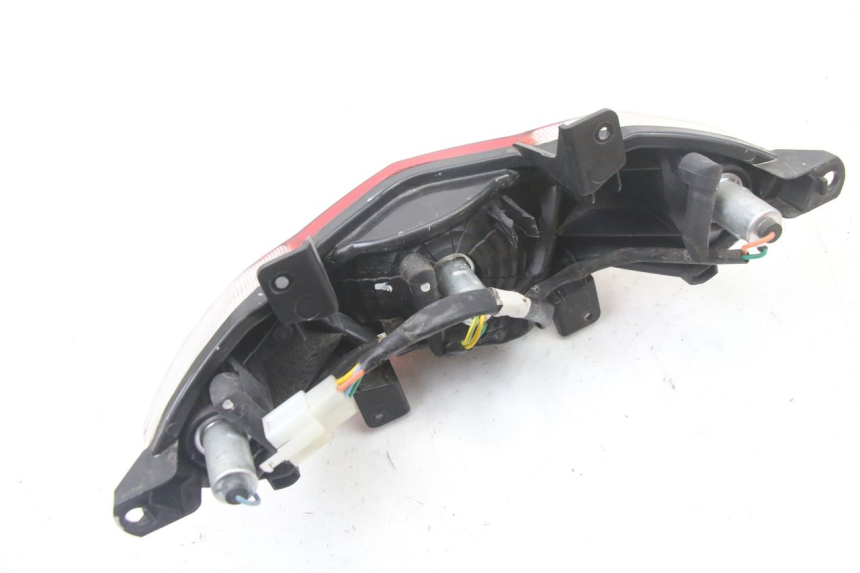 photo de FANALE POSTERIORE PEUGEOT KISBEE 4T 50 (2018 - 2022) - Dettagli dei punti di fissaggio