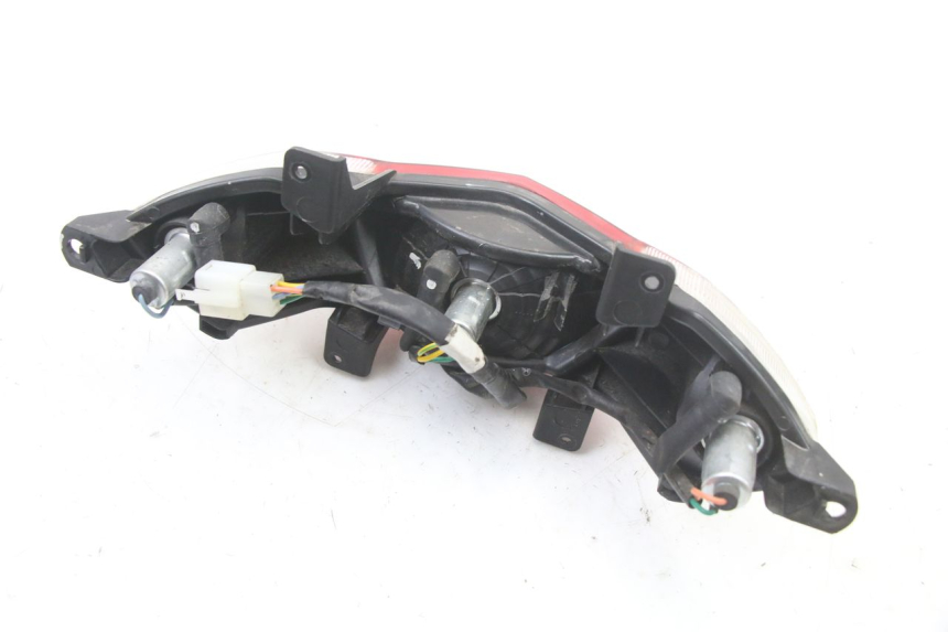 photo de FANALE POSTERIORE PEUGEOT KISBEE 4T 50 (2018 - 2022) - Stato della superficie e materiale