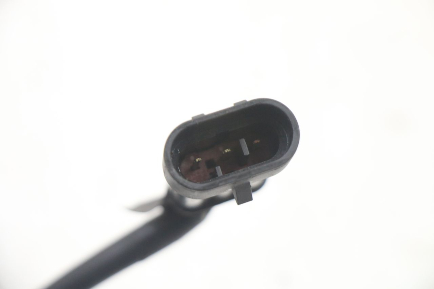 photo de FANALE STOP POSTERIORE  LIGIER PULSE 3 1 (2014 - 2020) - Stato della superficie e materiale