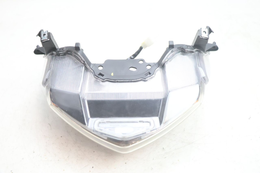 photo de FANALE STOP POSTERIORE  JM MOTORS R-MAX TECH 50 (2024 - 2026) - Dettagli dei punti di fissaggio