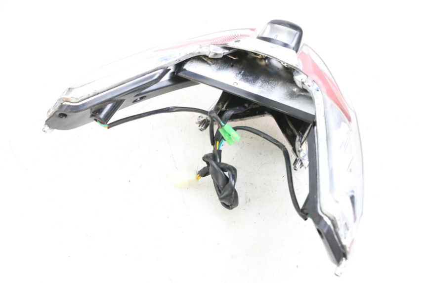 photo de FANALE STOP POSTERIORE  EUROCKA R8 4T 50 (2013 - 2022) - Primo piano tecnico