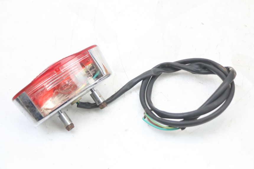 photo de FANALE POSTERIORE REGAL RAPTOR SPYDER 125 (2010 - 2018) - Altra angolazione