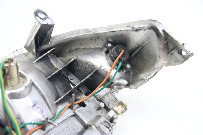 photo de FANALE POSTERIORE TNT MOTOR ROMA 10' 4T 50 (2019 - 2022) - Dettagli dei punti di fissaggio