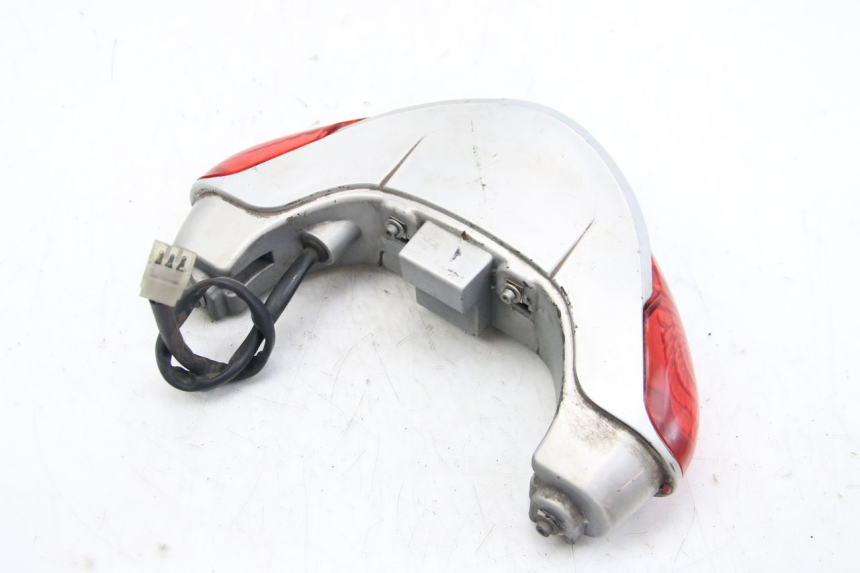 photo de FANALE POSTERIORE APRILIA SCARABEO 4T 50 (2009 - 2017) - Vista d'insieme del prodotto