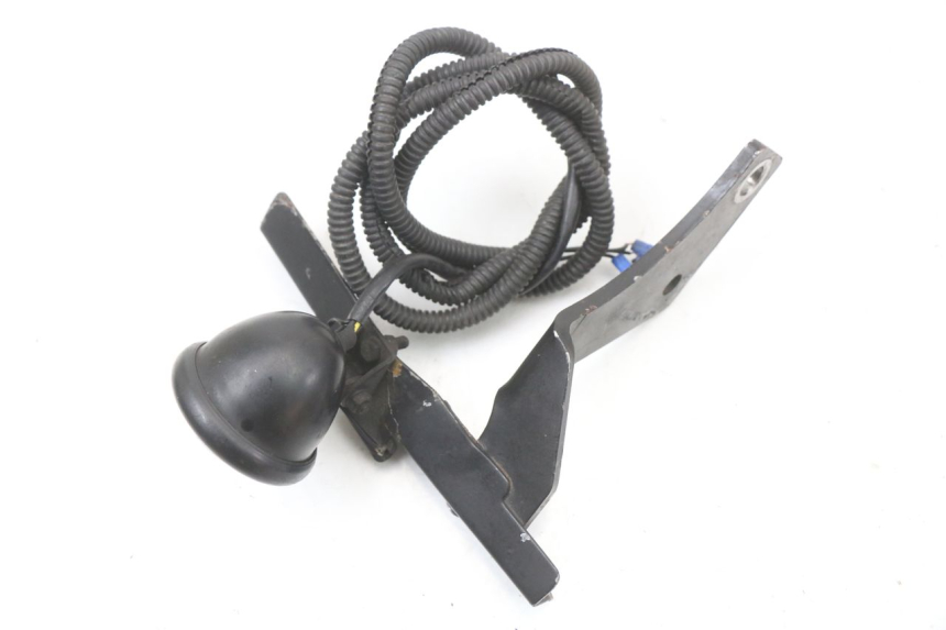 photo de FANALE STOP POSTERIORE  HARLEY DAVIDSON SPORTSTER XL CUSTOM 1200 (2003 - 2004) - Altra angolazione