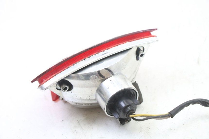 photo de FANALE STOP POSTERIORE  APRILIA SR 2T 50 (2018 - 2022) - Primo piano tecnico