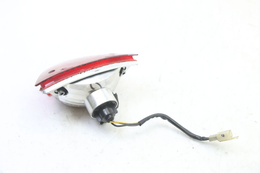 photo de FANALE STOP POSTERIORE  APRILIA SR 2T 50 (2018 - 2022) - Vista d'insieme del prodotto