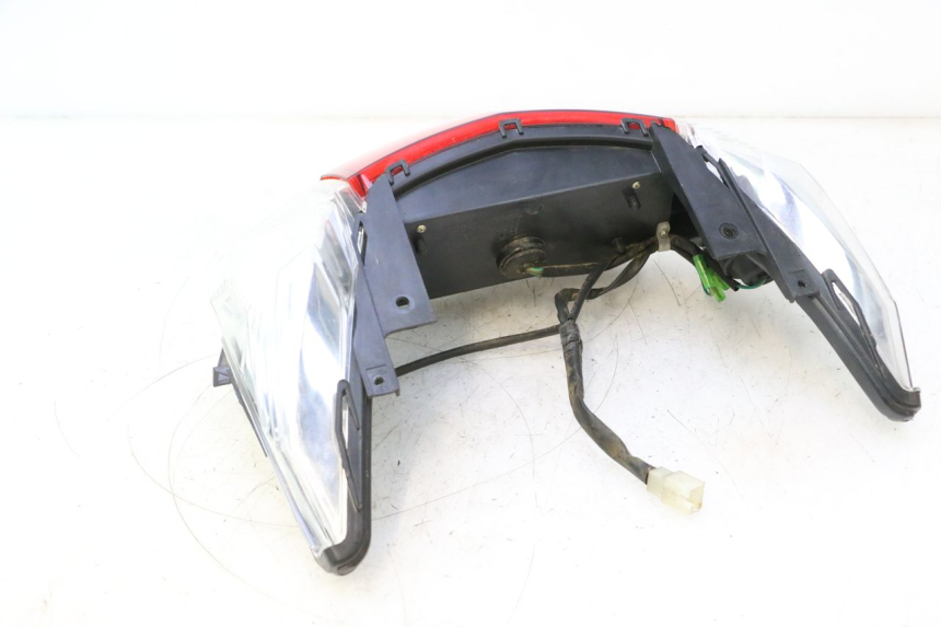 photo de FANALE STOP POSTERIORE  RAZZO STEED 125 (2012 - 2018) - Altra vista dell'articolo