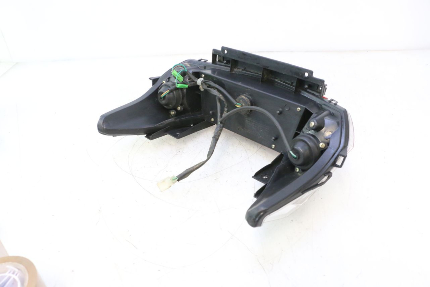 photo de FANALE STOP POSTERIORE  RAZZO STEED 125 (2012 - 2018) - Vista d'insieme del prodotto