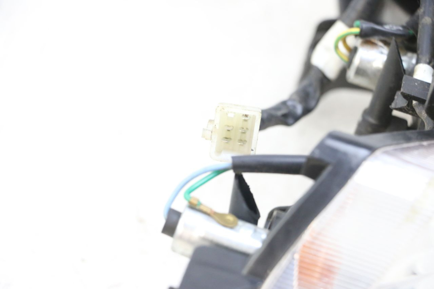 photo de FANALE STOP POSTERIORE  PEUGEOT STREETZONE 2T 50 (2014 - 2019) - Zoom sullo stato d'uso