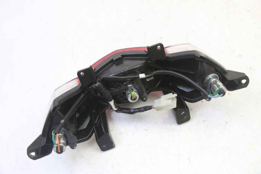 photo de FANALE STOP POSTERIORE  PEUGEOT STREETZONE I 2T 50 (2018 - 2020) - Stato della superficie e materiale