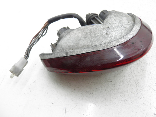 photo de Fanale posteriore SUZUKI SV S 650 (1999 - 2002) - Caratteristiche distintive