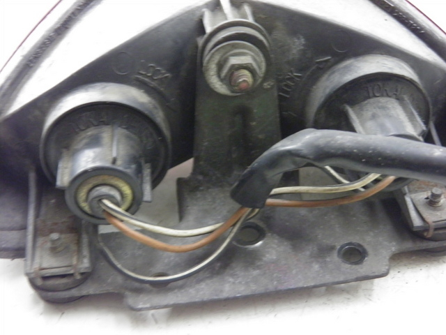 photo de Fanale posteriore SUZUKI SV S 650 (1999 - 2002) - Altra angolazione