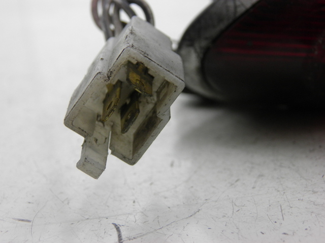 photo de Fanale posteriore SUZUKI SV S 650 (1999 - 2002) - Ricambio usato controllato