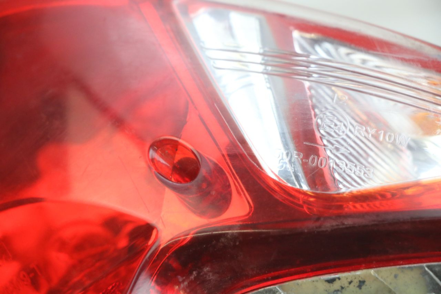 photo de FANALE POSTERIORE SYM SYMPHONY 125 (2009 - 2015) - Zoom sullo stato d'uso